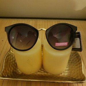 Foster Grants Fashion Sunglasses